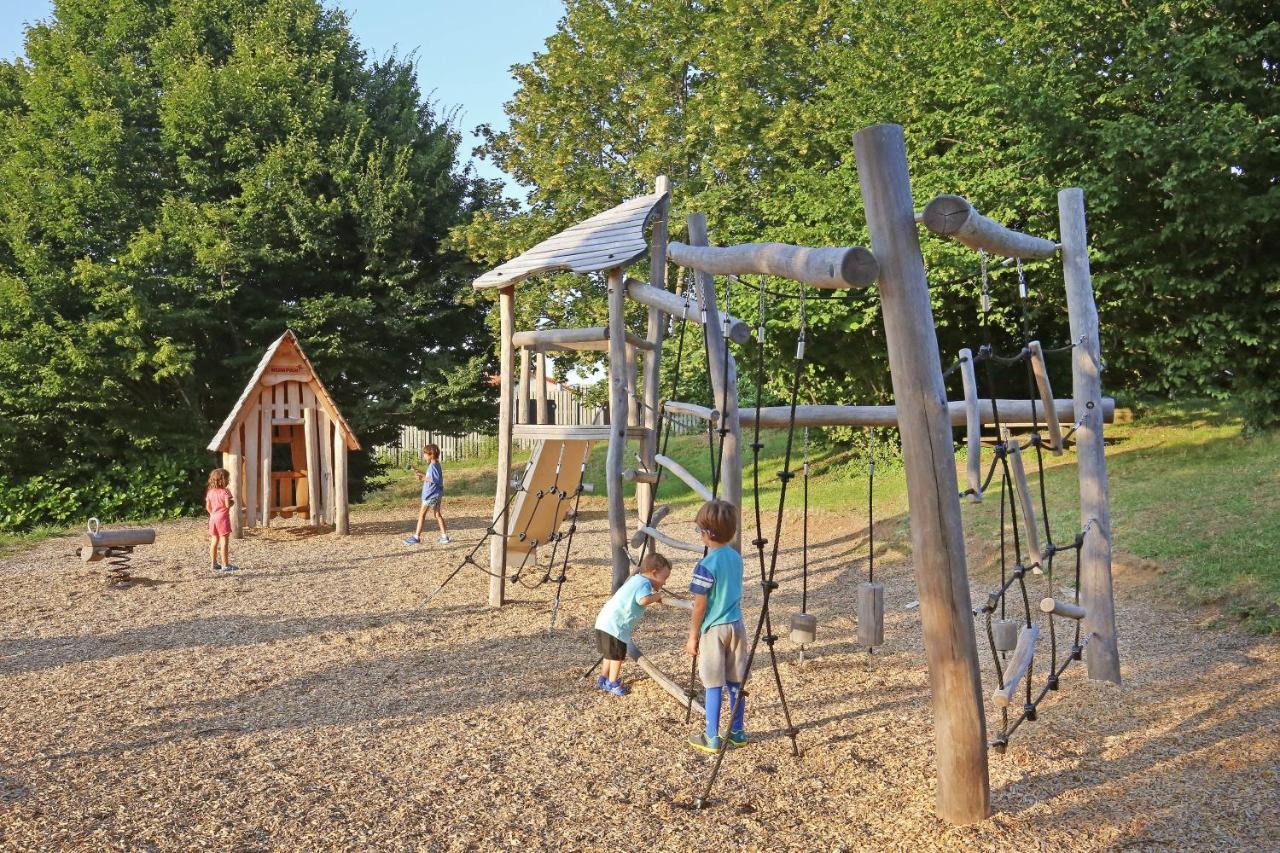 Huttopia Royat Ngoại thất bức ảnh